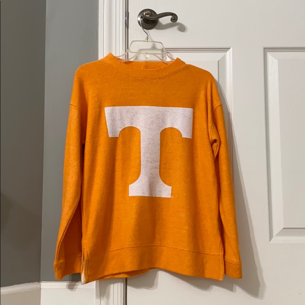 sweatshirt
